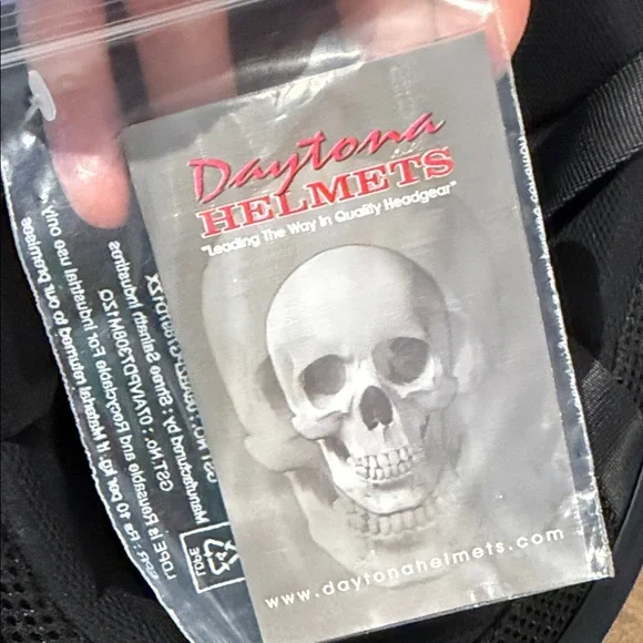 Daytona Helmets Half Skull Cap Motorcycle Helmet – DOT Approved - Picture 6 of 9